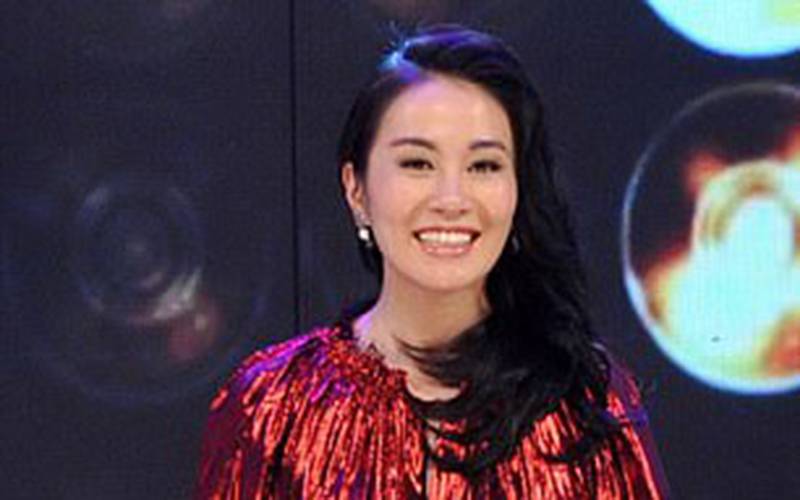 39 سالہ چینی اداکارہ کو ملک چھوڑنے سے روک دیا گیا، جہاز پر بیٹھنے کی اجازت نہ دی گئی