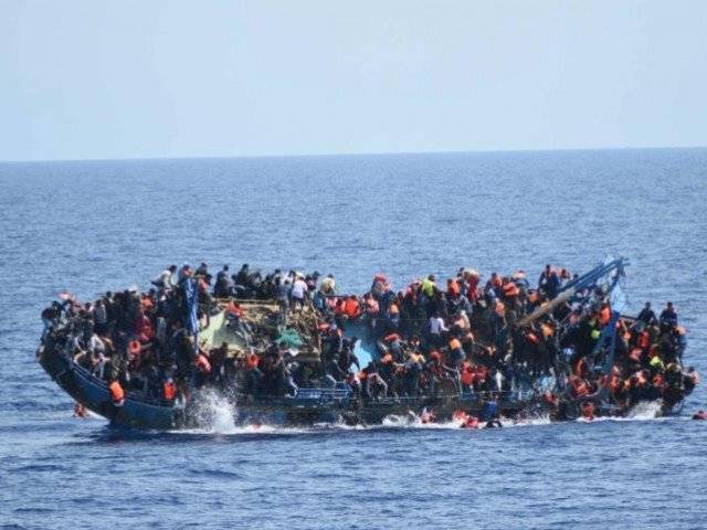 روم،سمندر میں تارکین وطن کی کشتی ڈوب گئی، 45 افراد ہلاک