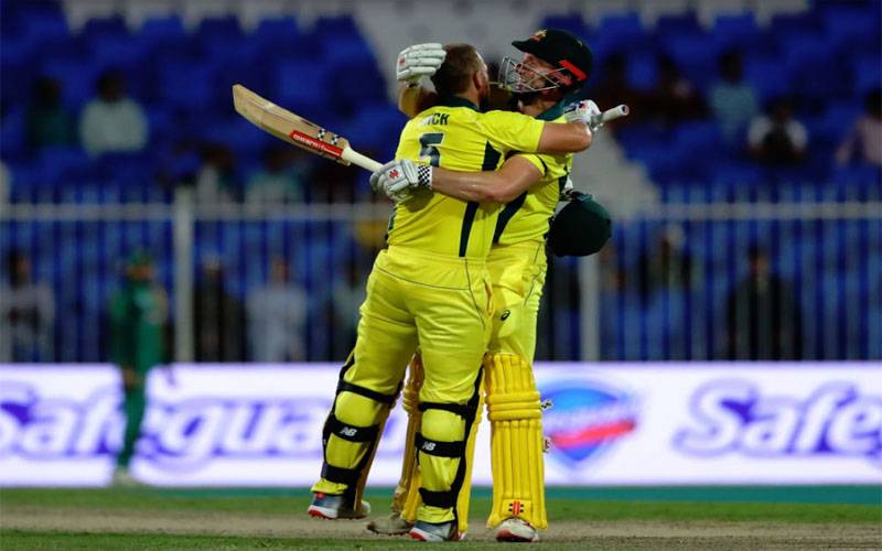 پہلا ون ڈے ،آسٹریلیا نے پاکستان کو با آسانی شکست دے دی 