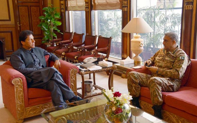 وزیراعظم عمران خان سے آرمی چیف جنرل قمر جاوید باجوہ کی ملاقات 