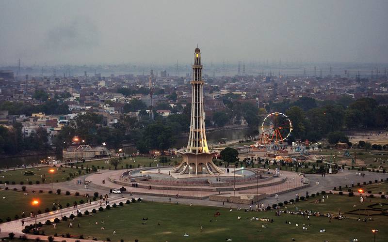 لاہور میں 16 سالہ لڑکی کی خودکشی کی کوشش