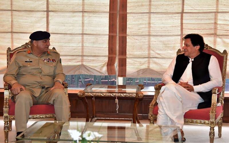 عمران خان سے آرمی چیف کی وزیر اعظم آفس میں ملاقات
