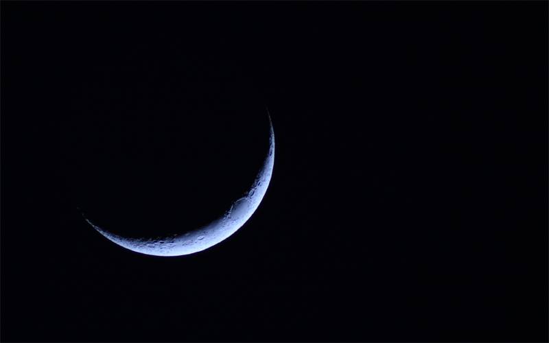 عید الفطر کا چاند 29 رمضان کو نظر آنے کے واضح امکانات ہیں لیکن اس وقت اس کی عمر کتنی ہو گی اور کتنی دیر تک دیکھا جا سکے گا ؟ اعلان ہو گیا 
