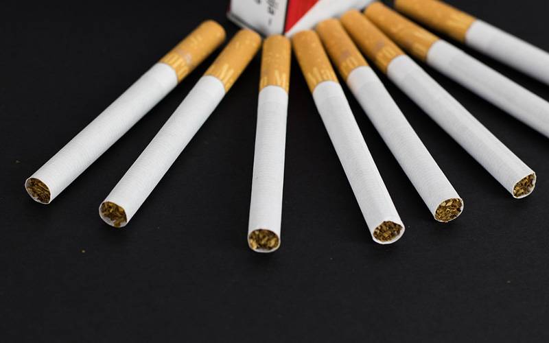 لائٹ سگریٹ پینا زیادہ خطرناک ہے یا ریگولر؟ سائنسدانوں نے بالآخر بتادیا