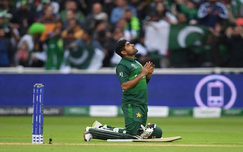 پاکستان نے اب تک ناقابل شکست رہنے والی نیوزی لینڈ کو دلچسپ مقابلے کے بعد شکست سے دوچار کردیا