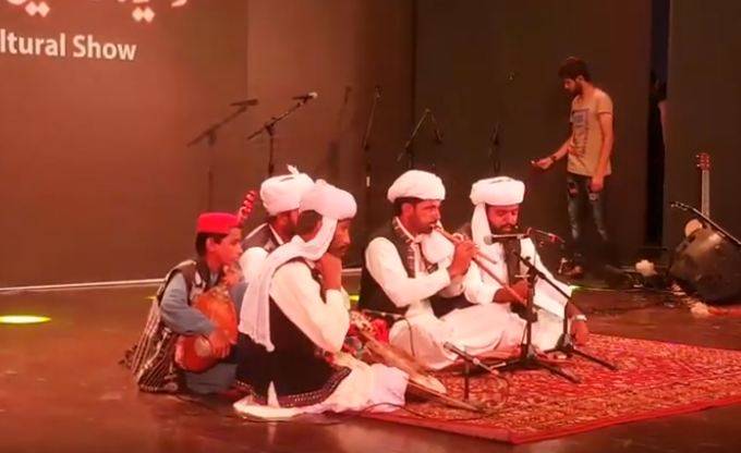 لاہور میں پنجاب حکومت کے زیر اہتمام ڈیرہ غازی خان کلچرل شو کا انعقاد، پنجاب کی منفرد ثقافت آپ بھی دیکھیے اس ویڈیو میں۔ ۔۔