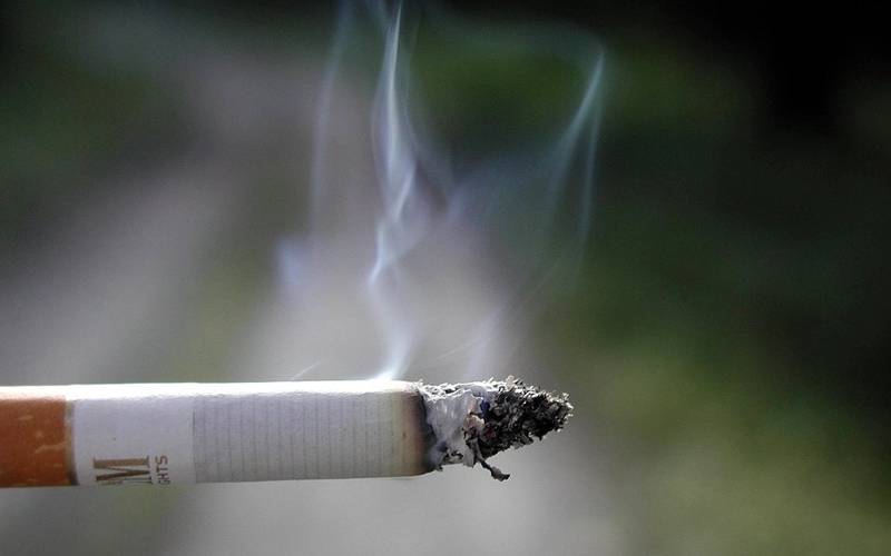 دن میں کتنے سگریٹ پینا آپ کی صحت کیلئے خطرناک ہے؟ سائنسدانوں کا جواب جان کر آپ کی حیرت کی انتہا نہ رہے