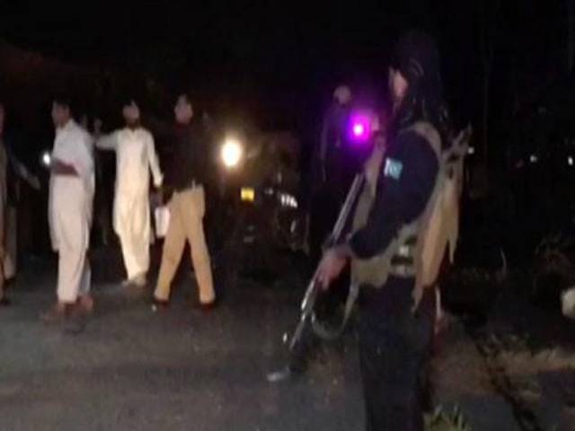 ڈی آئی خان میں دہشت گردوں کا حملہ ،2 پولیس اہلکار شہید