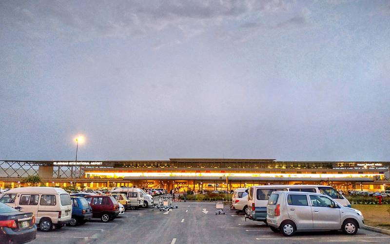 اسلام آباد ایئرپورٹ پر چینی مسافر رنگے ہاتھوں پکڑا گیا