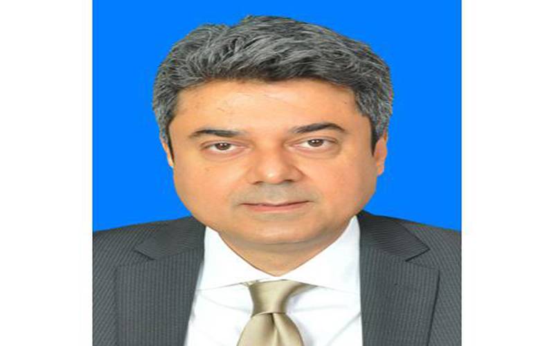 وفاقی وزیر قانون فروغ نسیم نے اپنے عہدے سے استعفیٰ دے دیا 