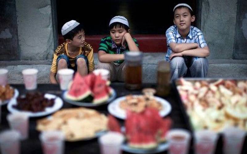 چین میں بڑوں کے بعد مسلمان بچوں پر بھی زمین تنگ ہوگئی، کیا سلوک کیا جارہا ہے؟ دل تڑپا دینے والی تفصیلات سامنے آگئیں