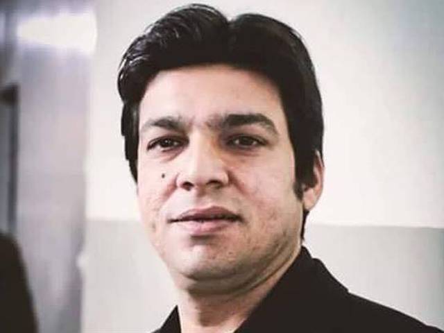 فیصل واوڈا اور فوجی بوٹ ،ہم کس طرف جا رہے ہیں؟
