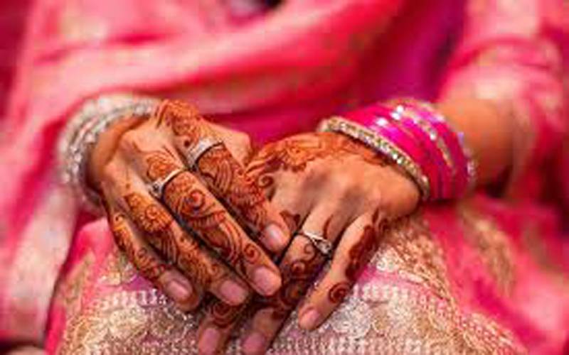 مسجد میں ہندو جوڑے کی شادی، انتظامیہ نے تحفے میں کیا کچھ دیا ؟ خبرآگئی