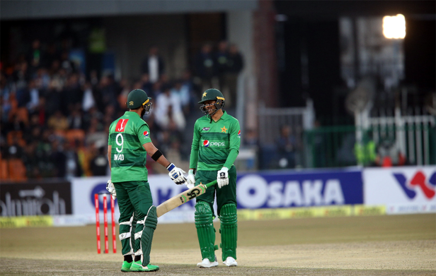 پہلے ٹی 20 میچ میں بنگلہ دیش کو 5 وکٹوں سے شکست، پاکستان نے سیریز میں 0-1 کی برتری حاصل کر لی