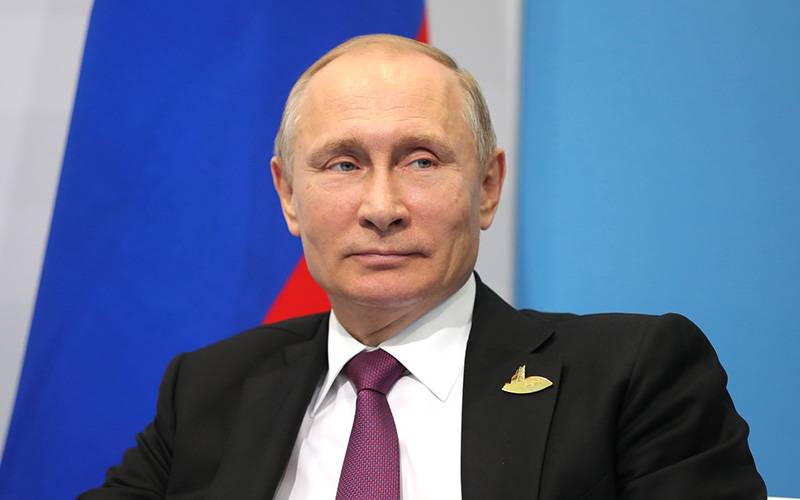 روسی صدر پیوٹن نے بھی ’آیت اللہ خامنہ ای‘ بننے کی تیاری کرلی