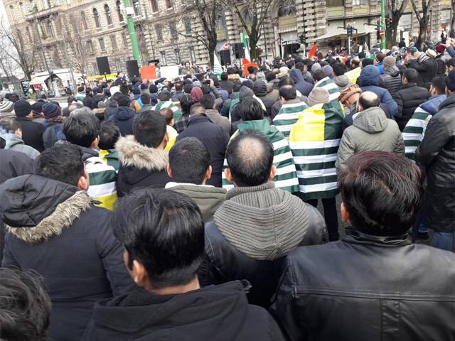 میلان اور ایتھنز میں ہزاروں افراد کی کشمیریوں کے حق میں ریلی، ہندوستانی سفارتخانے کے باہر احتجاجی مظاہرہ 