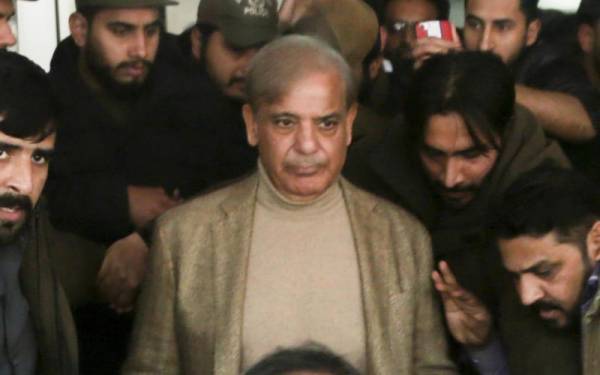 خواتین کے بغیر زندگی نامکمل اور تصویر کائنات بے رنگ ہے،شہبازشریف