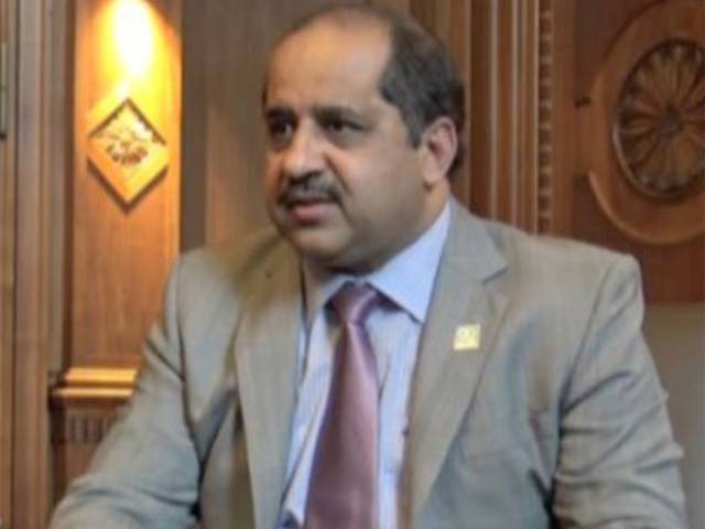 ڈاکٹر طاہر القادری کا احتجاج کام دکھا گیا ،ڈاکٹر توقیر شاہ کی تعیناتی پر حکومت نے گھٹنے ٹیک دیئے 