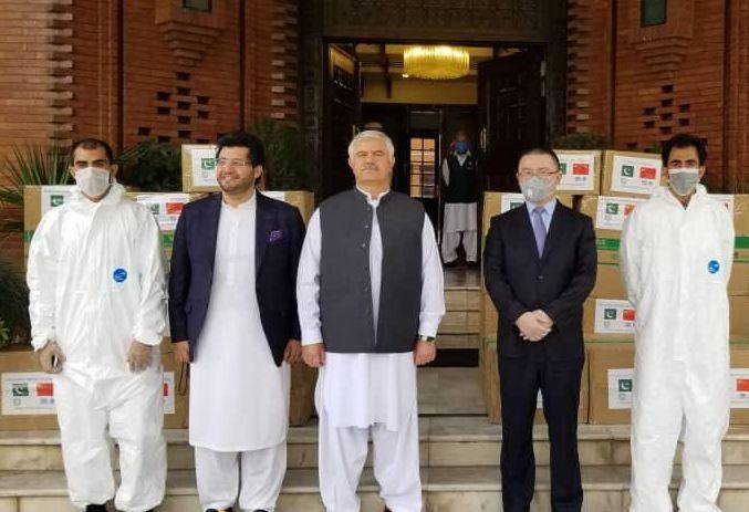 پشاور زلمی کا خیبرپختونخوا کے ڈاکٹرز کیلئے 60ہزار سرجیکل ماسکس،100 وائرس پراٹیکٹر سوٹس کا عطیہ، زلمی فائونڈیشن کی طرف سے   پچیس ہزار خاندانوں میں راشن بھی تقسیم