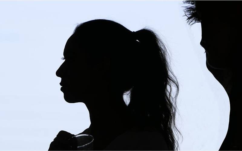 ’میرے بچے کی پیدائش کے چند گھنٹے بعد ہی شوہر نے مجھے جنسی زیادتی کا نشانہ بنا دیا‘