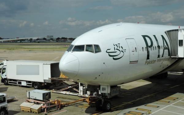 پی آئی اے کی خصوصی پرواز پاکستانیوں کو لیکر نیو جرسی سے اسلام آباد کیلئے روانہ