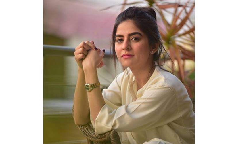 پاکستانی ٹی وی اداکارہ و میزبان صنم بلوچ نے چپ چاپ دوسری شادی کرلی