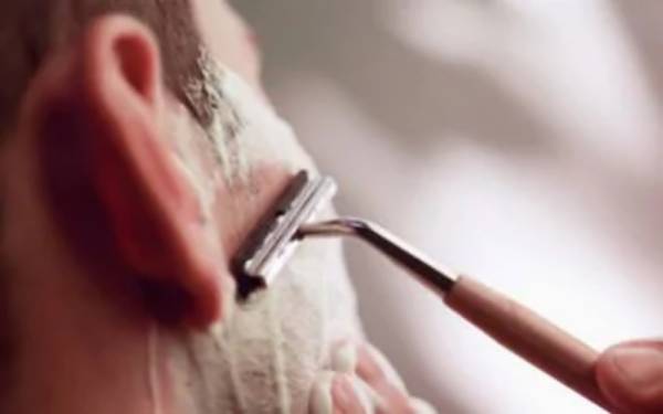 آپ کے بالوں میں ایسا کیا ہے کہ شیو کرنے والا ریزر خراب ہوجاتا ہے؟ بالآخر سائنسدانوں کو وجہ معلوم ہوگئی، جان کر آپ کی حیرت کی انتہا نہ رہے