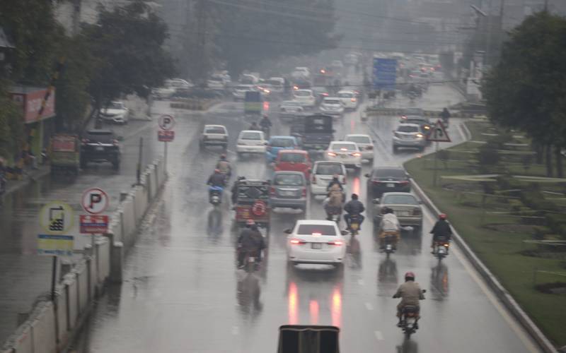 محکمہ موسمیات نے لاہوریوں کو خوشخبری سنا دی ، کتنے دن تک اور کتنی بارش ہونے کا امکان ہے ؟ جانئے 