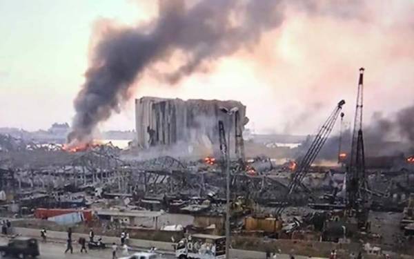 تباہ حال بیروت کی بندرگاہ سے 4 ٹن سے زائد بارود برآمد، تہلکہ خیز دعویٰ