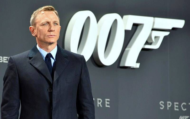 جیمز بانڈ کے مداح نے اپنی گاڑی پر ’007‘ کی نمبر پلیٹ لگوانے کیلئے کتنے لاکھ خرچ کردیے؟ جواب آپ کے اندازوں سے کہیں زیادہ