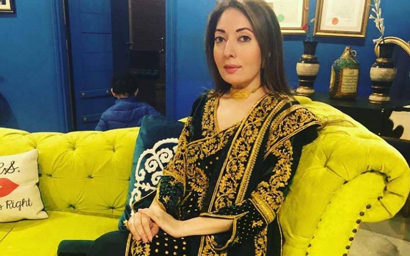 شرمیلا فاروقی کی اپنے شوہر کے ہمراہ خوبصورت تصویر سوشل میڈیا پر صارفین کی توجہ کا مرکز بن گئی 