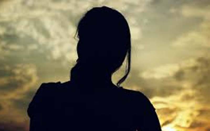 صوبہ سندھ میں جسمانی تعلق قائم کرنے سے انکار پر نوجوان لڑکی کو مبینہ طور پر زہریلی دوا پلا دی گئی 