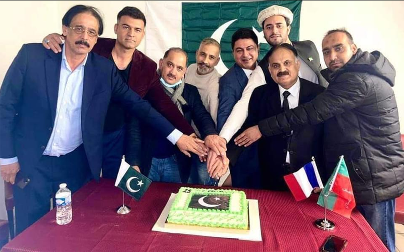 پیرس میں تحریک انصاف کے زیر اہتمام یوم پاکستان کی تقریب