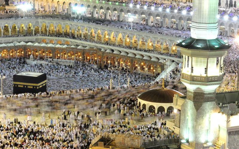 سعودی عرب میں نماز کے اوقات میں کاروباری مراکز بند رکھنے کی پابندی ختم کرنے کی سفارش، حیران کن خبرآگئی