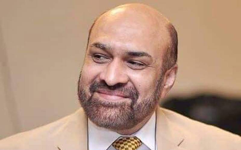 سینئر صحافی رضوان رضی کے والد کو نماز جنازہ کے بعد مقامی قبرستان میں سپرد خاک کردیا گیا