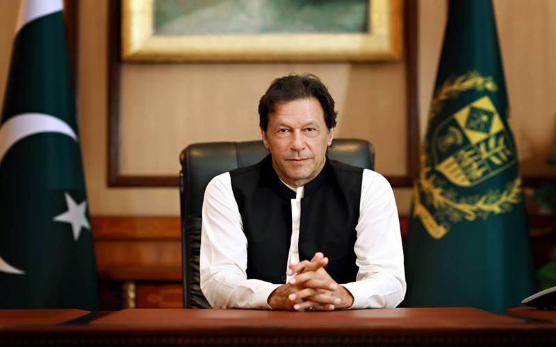 قومی کرکٹ ٹیم کا سکواڈ عمران خان سے ملاقات کیلئے وزیر اعظم ہاﺅس پہنچ گیا