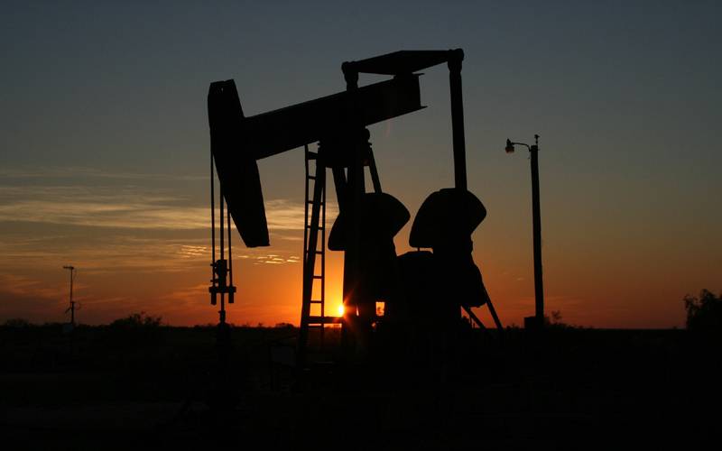 عالمی مارکیٹ میں امریکی خام تیل کی قیمت میں 50سینٹ فی بیرل کا اضافہ ہو گیا
