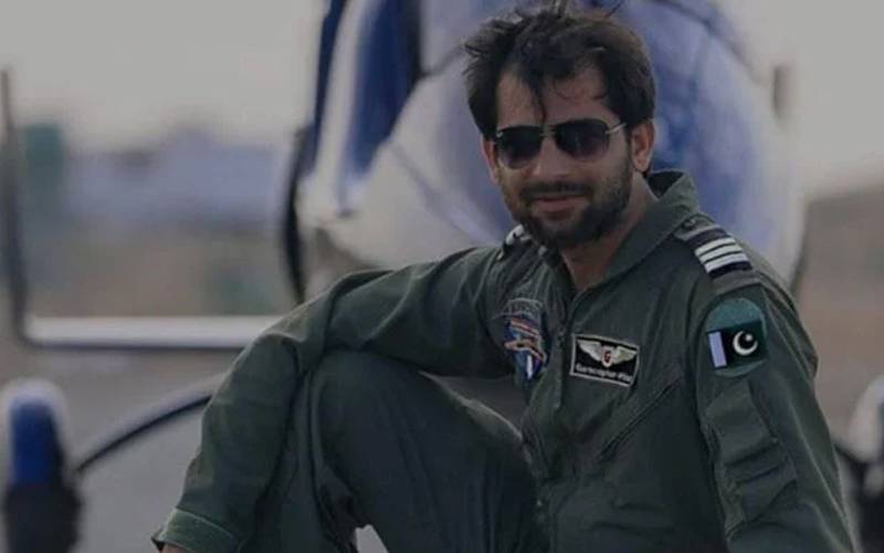 لائیٹ ویٹ جہاز سمیت لاپتہ پشاور کے پائلٹ کی لاش مل گئی ،  طیارہ کس چیز سے ٹکرایاتھا؟ پتہ چل گیا