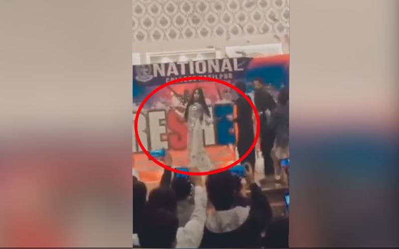 نجی کالج کی تقریب میں لڑکیوں کا رقص، پاکستانیوں کو غصہ چڑھا دیا لیکن اصل معاملہ کیا ہے؟