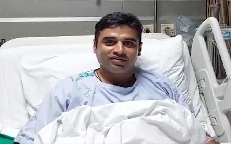 دل کی تکلیف میں مبتلا کرکٹر عابد علی نے ہسپتال سے پیغام جاری کردیا