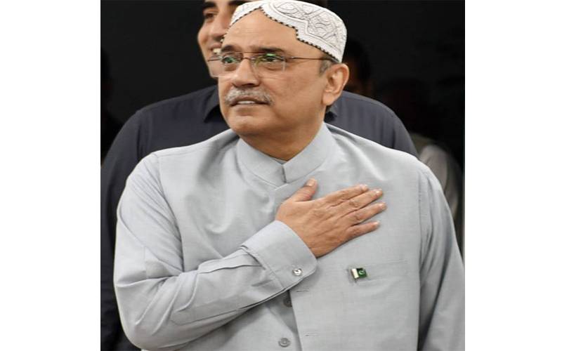 آصف زرداری کی ٹنڈوالہ یار آمد، غلام قادر کے بنگلے میں جھولا جھولتے رہے