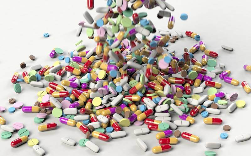 گزشتہ تین سالوں میں ادویات کی قیمت میں کتنے فیصد اضافہ ہوا؟ حکومت کا تہلکہ خیز اعتراف 