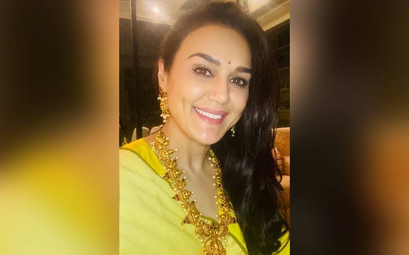 اداکارہ پریتی زینٹا نے پہلی مرتبہ عامر خان کے ساتھ خفیہ شادی کی خبروں پر خاموشی توڑ دی