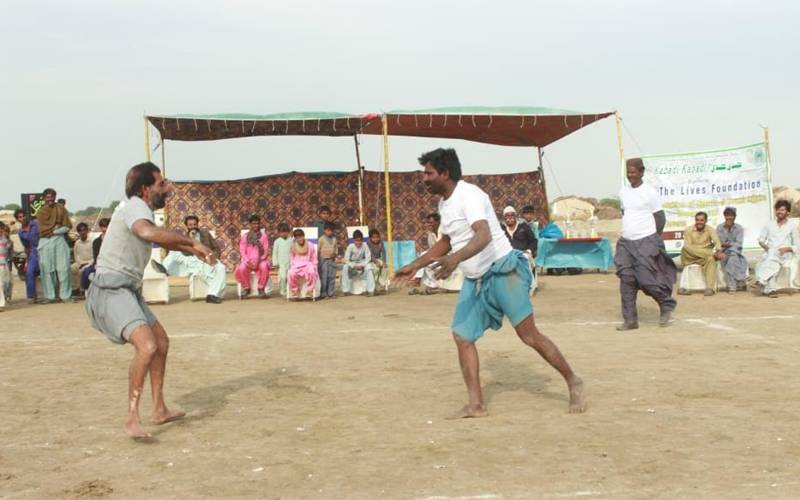 عمرکوٹ میں سندھ کے ثقافتی کھیلوں کے فروغ کیلئے ونجھوٹی اور کوڈی کے مقابلے، کھلاڑیوں میں انعامات تقسیم 