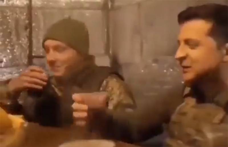 ولادیمیر زیلنسکی کی یوکرائنی ملٹری بیس سے فوجی لباس میں ویڈیو وائرل