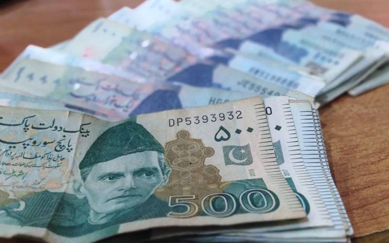 پاکستان کا کل سرکاری قرضہ 42 ہزار ارب روپے سے تجاوز کرگیا