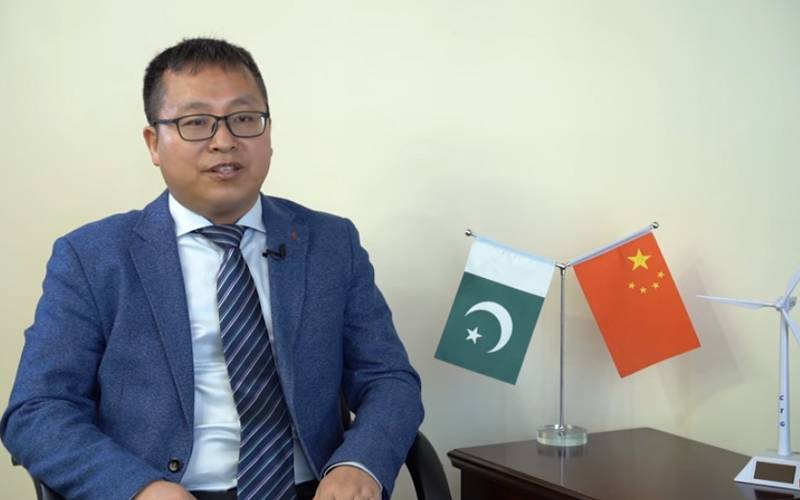 پاکستانیوں کو انتہائی سستی بجلی فراہم کرنے کے لیے مسلسل محنت کرنے والا چینی شہری
