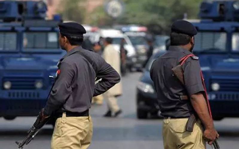 کراچی میں پولیس کا اسلحہ تھانے سے چوری ہوگیا