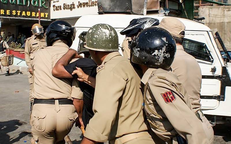 بھارت کی 13 ریاستوں میں اسلامی تنظیم اور رہنماؤں کی گرفتاری کیلئےچھاپے، 100سے زائد گرفتار