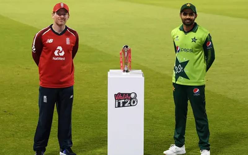 پاکستان بمقابلہ انگلینڈ ، ٹی ٹوئنٹی سیریز کا پانچواں میچ آج قذافی سٹیڈیم لاہور میں کھیلا جائے گا